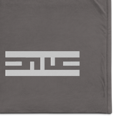 ELITE® icon Embroidered Premium Sherpa Blanket
